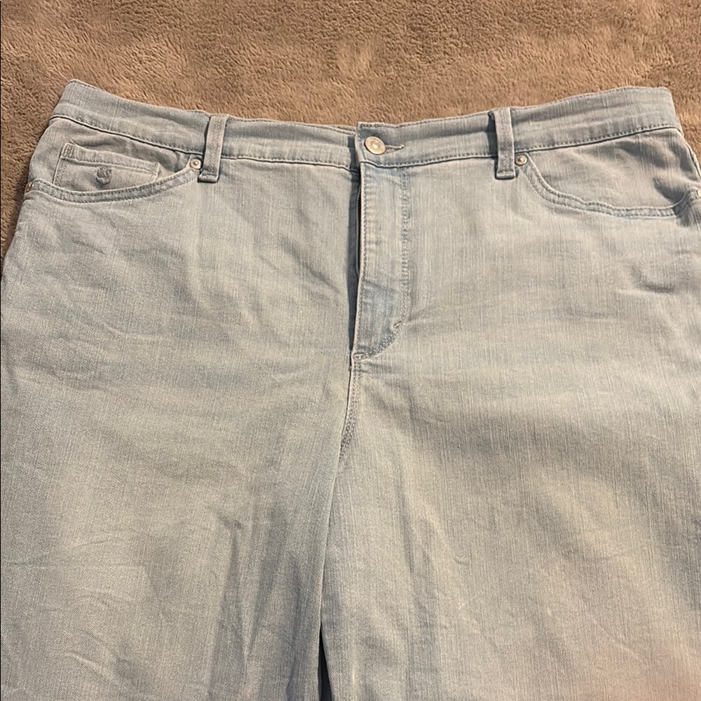 Gloria Vanderbilt Blue Capris Lightweight Denim